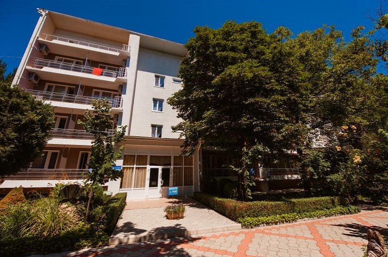 Корпус пансионата Солнечный в Николаевке